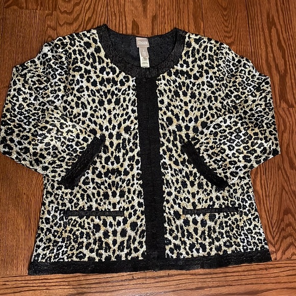 CHICO’S textured crinkled cheetah cardigan lightweight 1 hook an eye closure Med - Picture 15 of 15